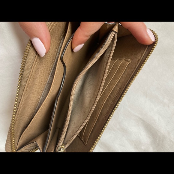 Michael Kors Tan Wallet - Picture 4 of 4
